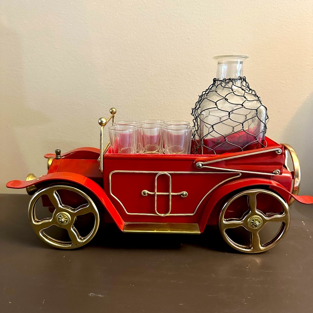 Old Ford Model T Vintage Mini Bar Decanter Set Shot Glasses